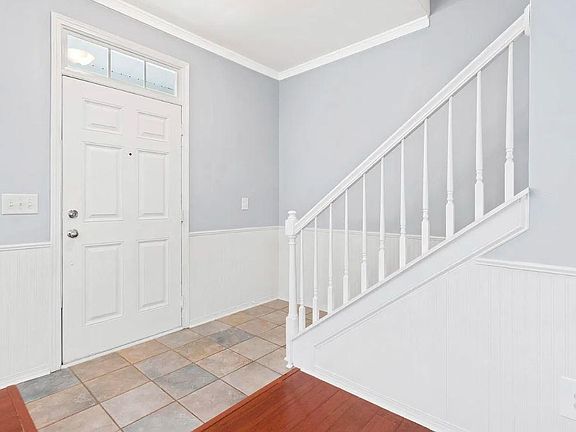 2nd image of 1812 Creek Oak Cir