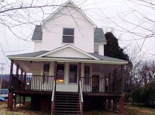 15 Russell Ave, Harriman, TN 37748