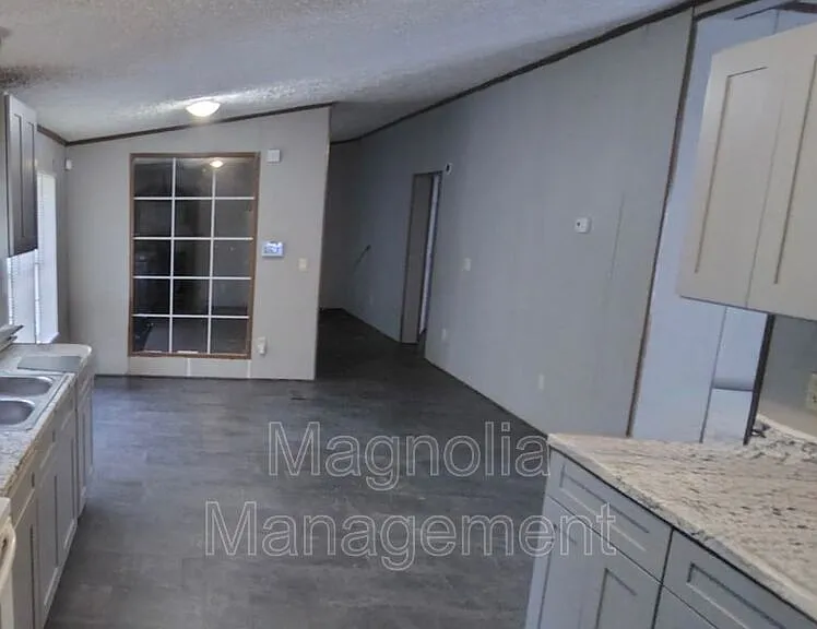 137 Cardinal Ln — Photo 13