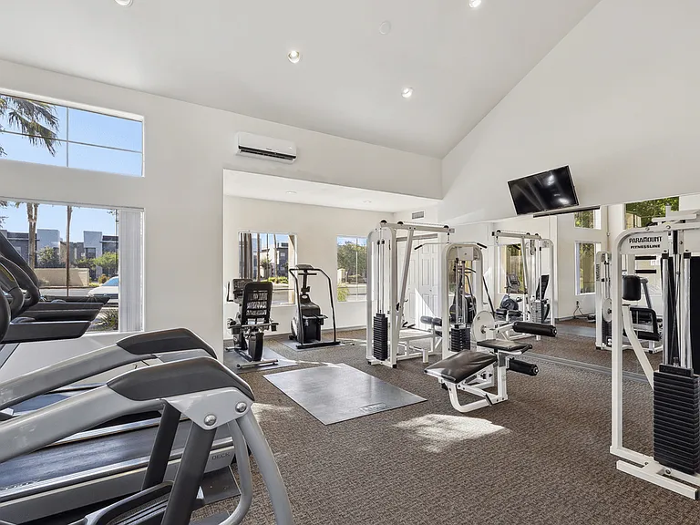The Village at Sun Valley Apartments — Photo 13