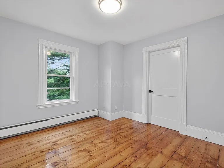 112 Woodstock St #2 — Photo 5