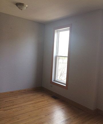 4th image of 2245 W Race Ave