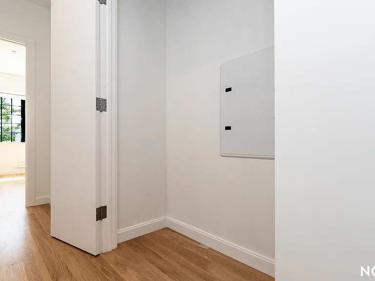 166 Eckford St #3 — Photo 19