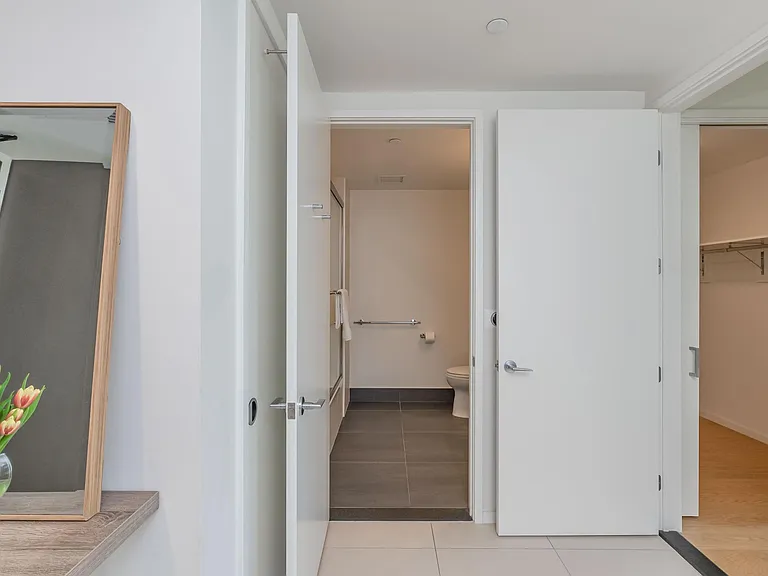 889 Francisco St #802 — Photo 6