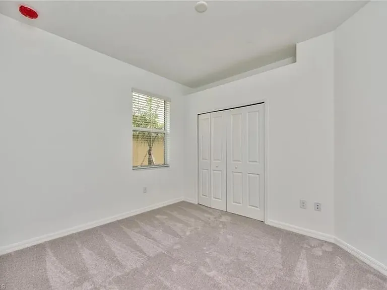 2591 Vine Ave — Photo 11