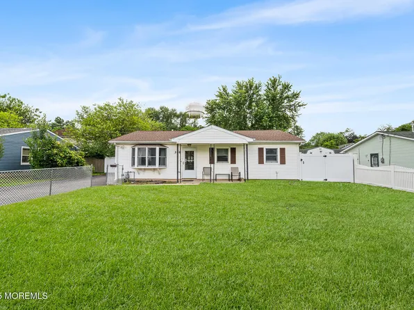 398 Chamberlain Street, Toms River, NJ 08757
