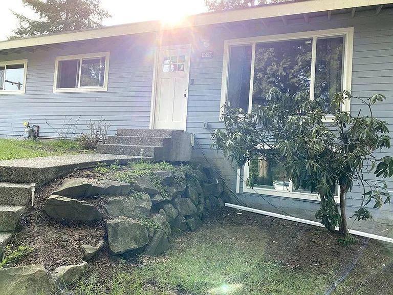 1035 151st Ave SE — Photo 12