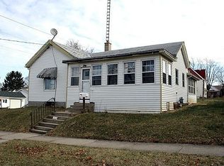 702 17th Ave, Monroe, WI 53566