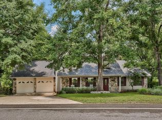 320 Ruckel Dr, Niceville, FL 32578