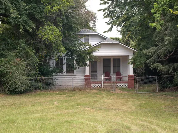 1302 19th St, Hempstead, TX 77445