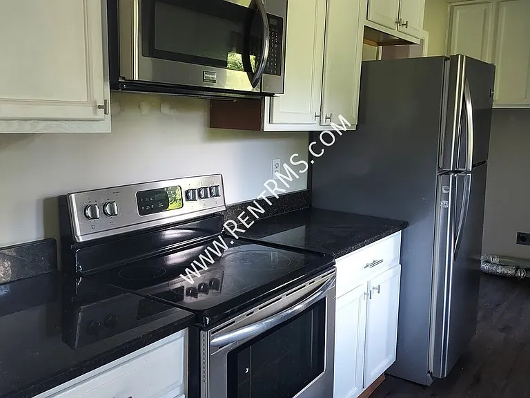 3379 SW Kirklawn Ave — Photo 8
