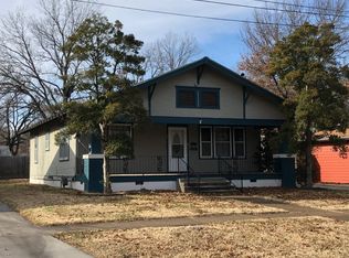 615 S 13th St, Parsons, KS 67357