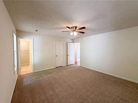 4th image of 430 Cornwallis Way