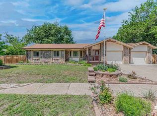 506 Countryside Rd, Junction City, KS 66441