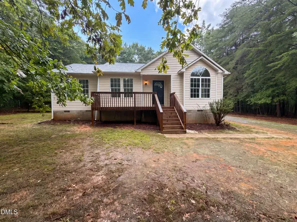 5501 Wagon Farm Rd, Efland, NC 27243
