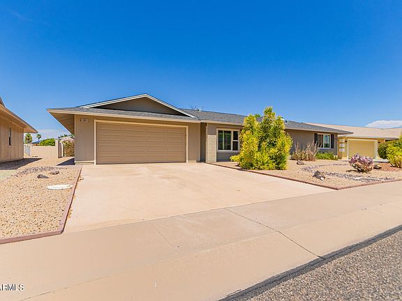 3rd image of 10122 W CONCHO Circle