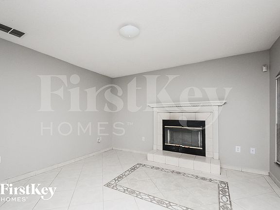 2nd image of 1435 Sarasota Dr