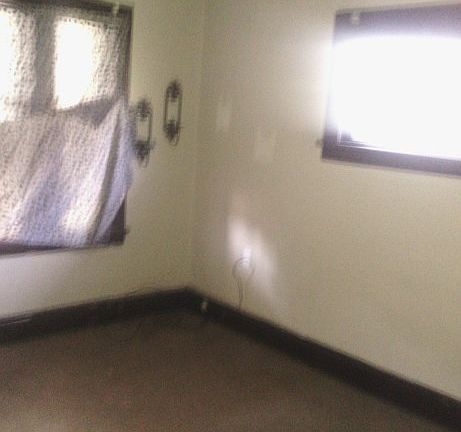 5th image of 3037 E 130th St #1