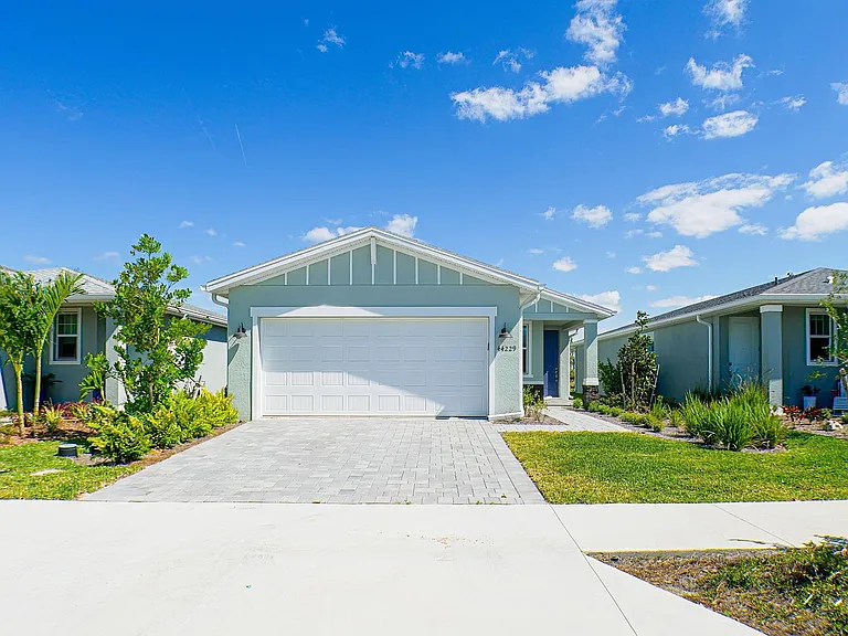 44229 Saddlewood Ct — Photo 1