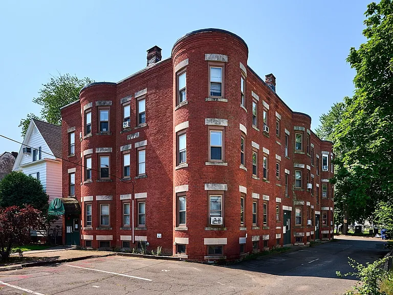 18 Orchard St — Photo 13