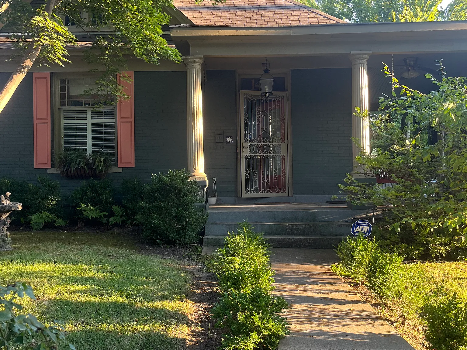 2 bed, 1600 sqft, $1,750 — Photo 1