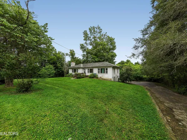 106 Colonial Dr, Knoxville, TN 37920