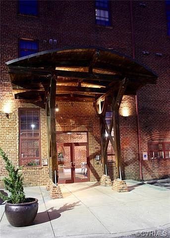 1st image of 815 Porter St APT 307
