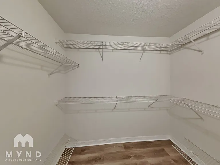 6041 Spring Creek Ct — Photo 18
