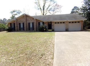 3400 Live Oak Dr, Nacogdoches, TX 75965