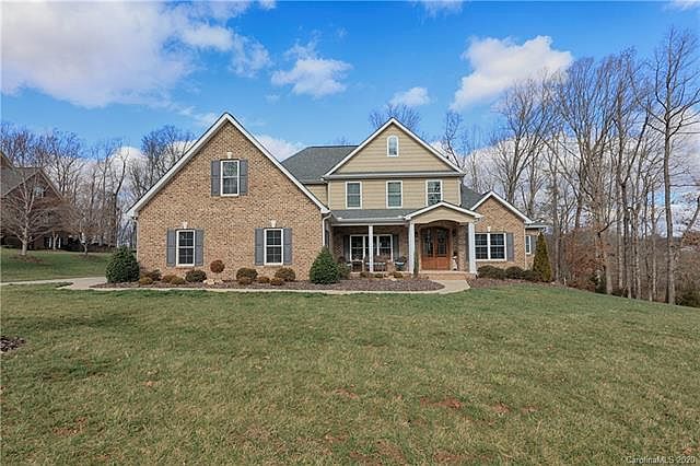 1st image of 209 Cedar Lake Dr