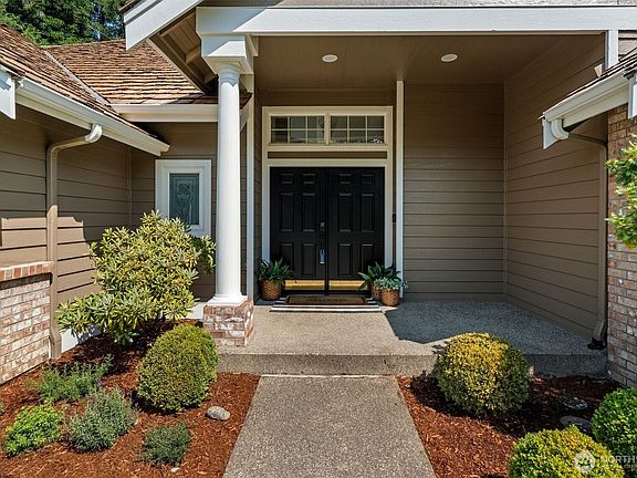 4th image of 7303 Hawkstone Avenue SW