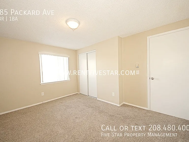 385 Packard Ave — Photo 9