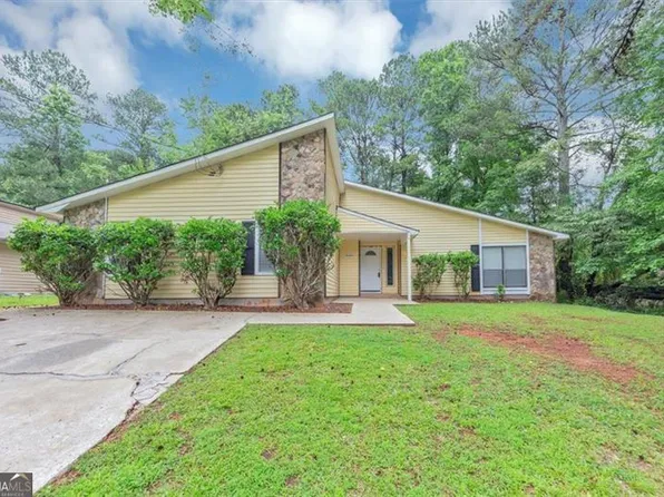 6350 Mozart Dr, Riverdale, GA 30296