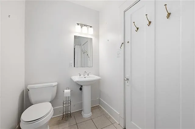 2110 Octavia St — Photo 17