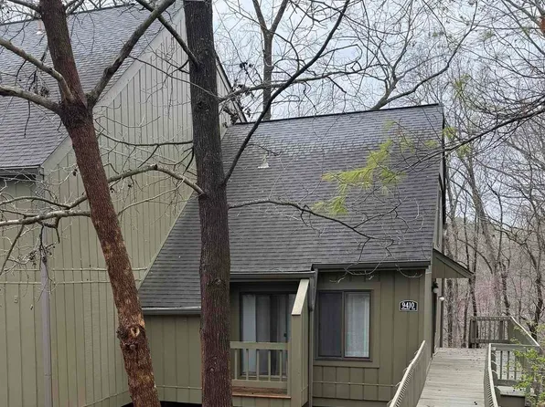 9410 S Lake Ridge Dr, Bloomington, IN 47401