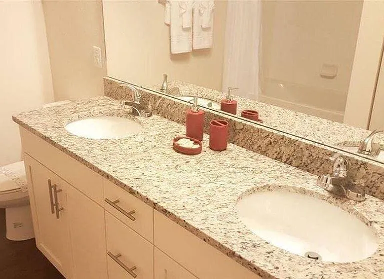 9004 Shine Dr #9004 — Photo 8