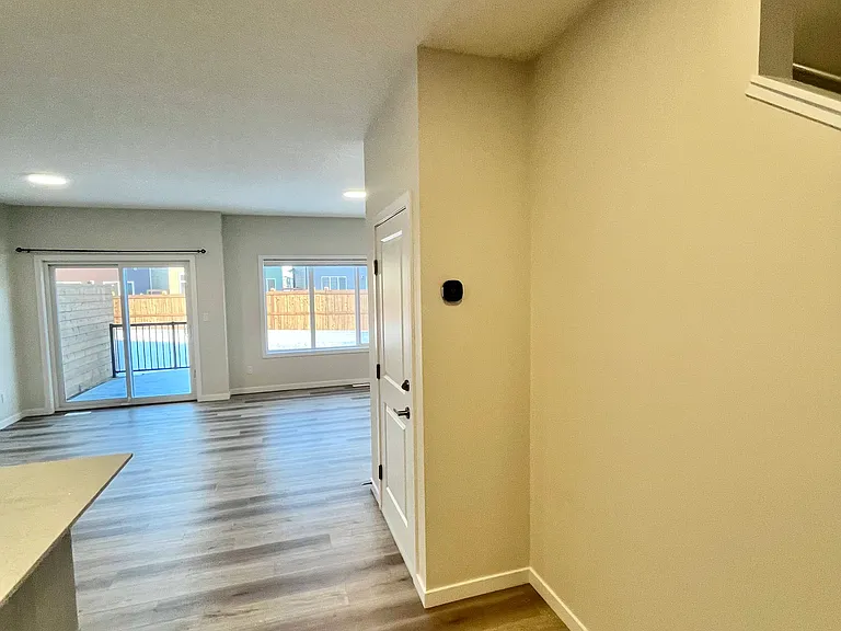 2205 Muckleplum Cres SW #2205 — Photo 4