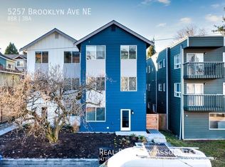 5257 Brooklyn Ave NE, Bellevue, WA 98015