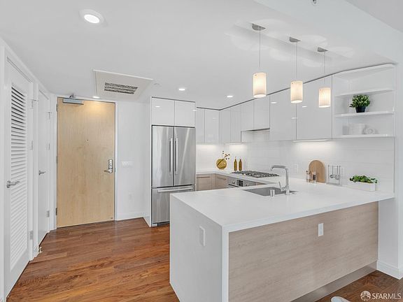 5th image of 555 Fulton St Unit 323