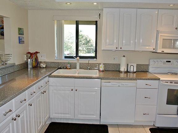 2nd image of 5807 N Atlantic Ave APT 525