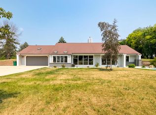 7400 Druid Lake Rd, Hartford, WI 53027
