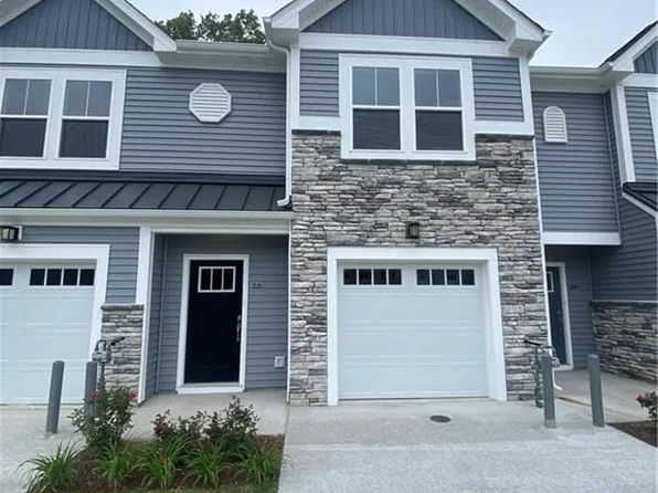 1001 Ventana St #101, Suffolk, VA 23435
