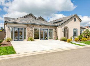 11609 N Sandy Par Dr, Fresno, CA 93730