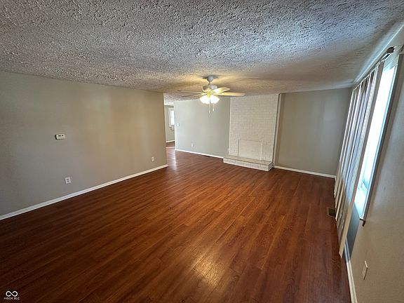 2nd image of 2004 Fairhaven Dr