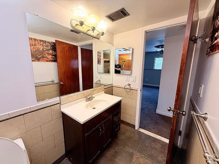 11849 Ontario Dr — Photo 23