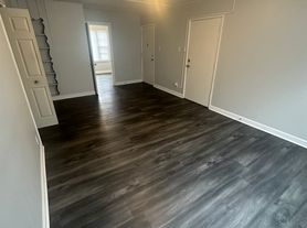 6902 Monroe Ave, Hammond, IN