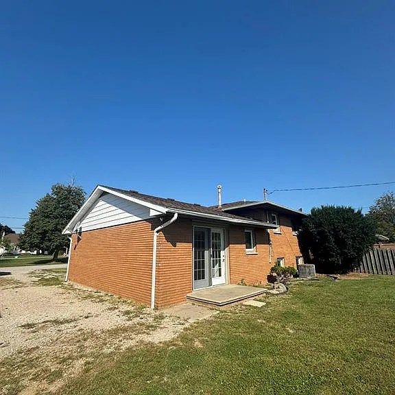 1860 Service Rd — Photo 30