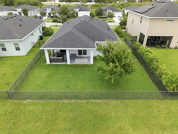 3rd image of 10825 SW Pacini Way