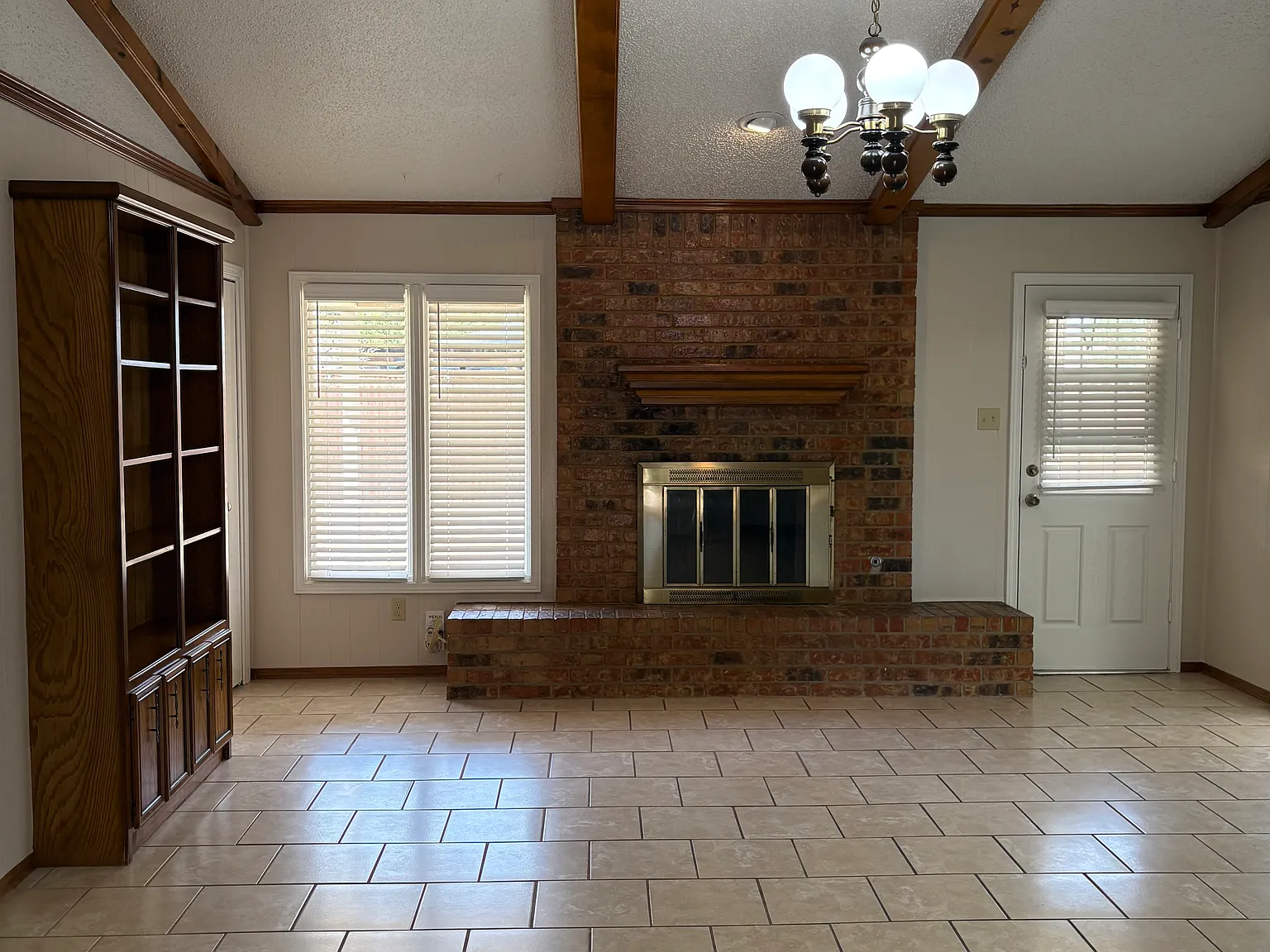 3 bed, 1540 sqft, $1,800 — Photo 4