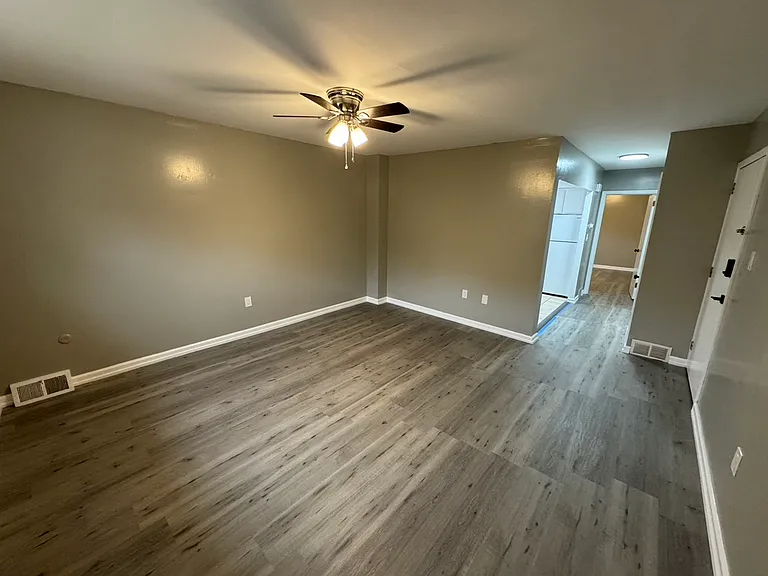 1134 E Mount Airy Ave #2 — Photo 3